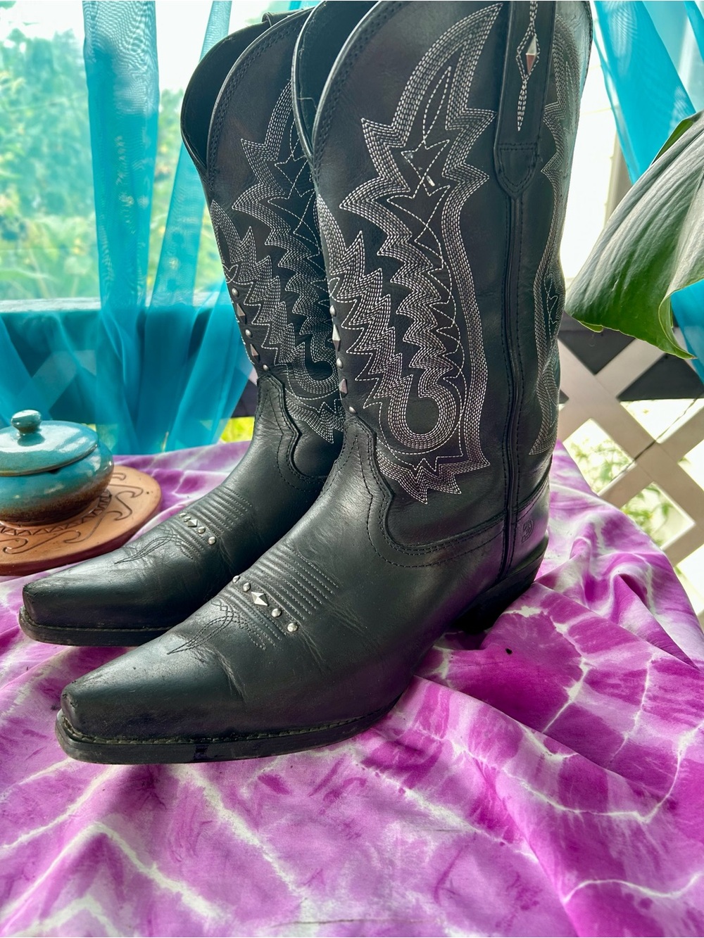 Durango Black Western Cowboy Boots with Silver Stitch Detailing
